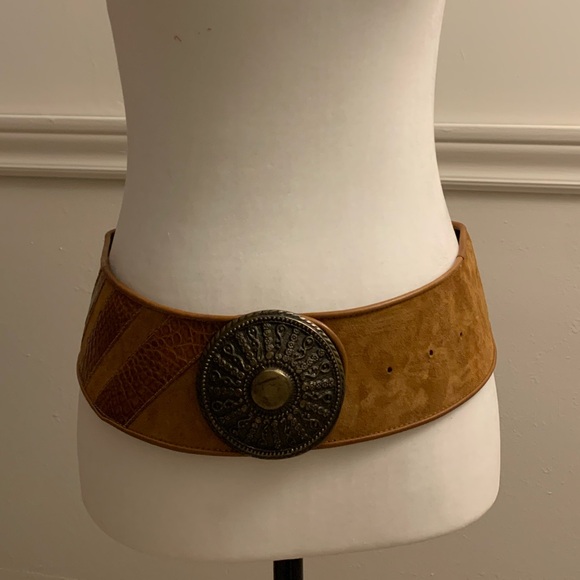Tan suede and leather belt - Picture 7 of 8
